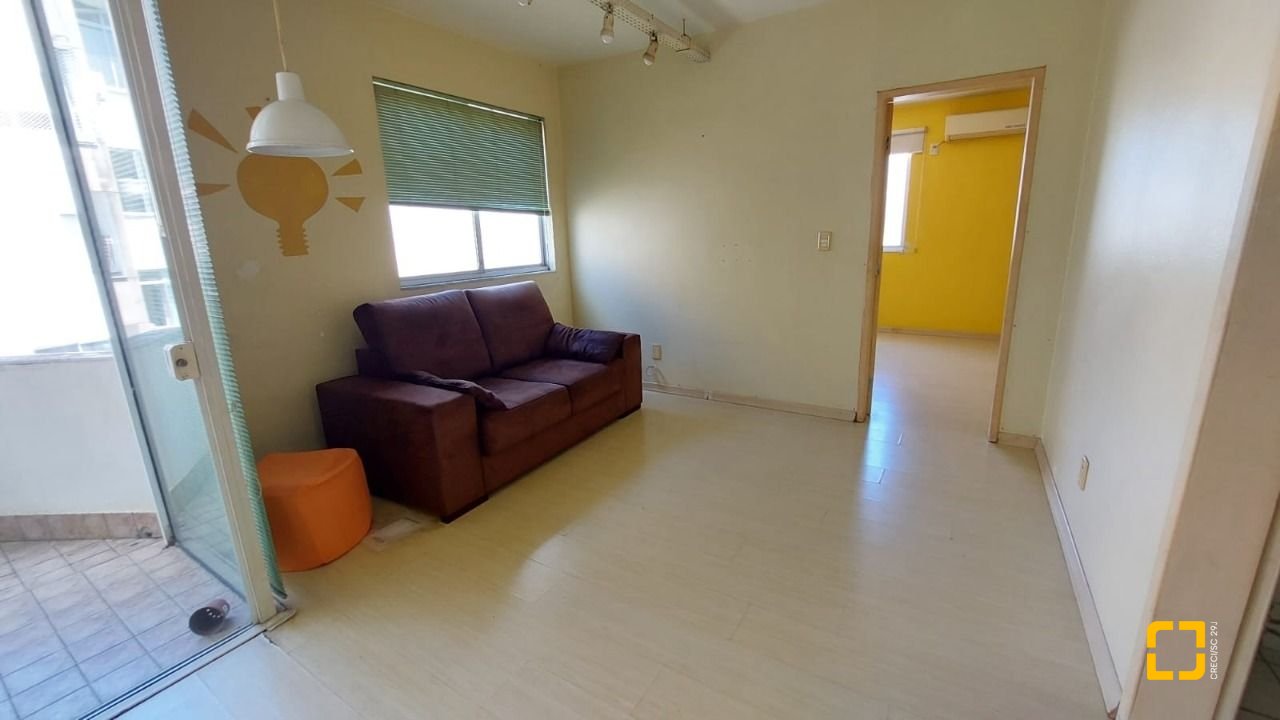 Apartamento com 79m², 2 quartos (sendo 1 suíte), no bairro Trindade em Florianópolis