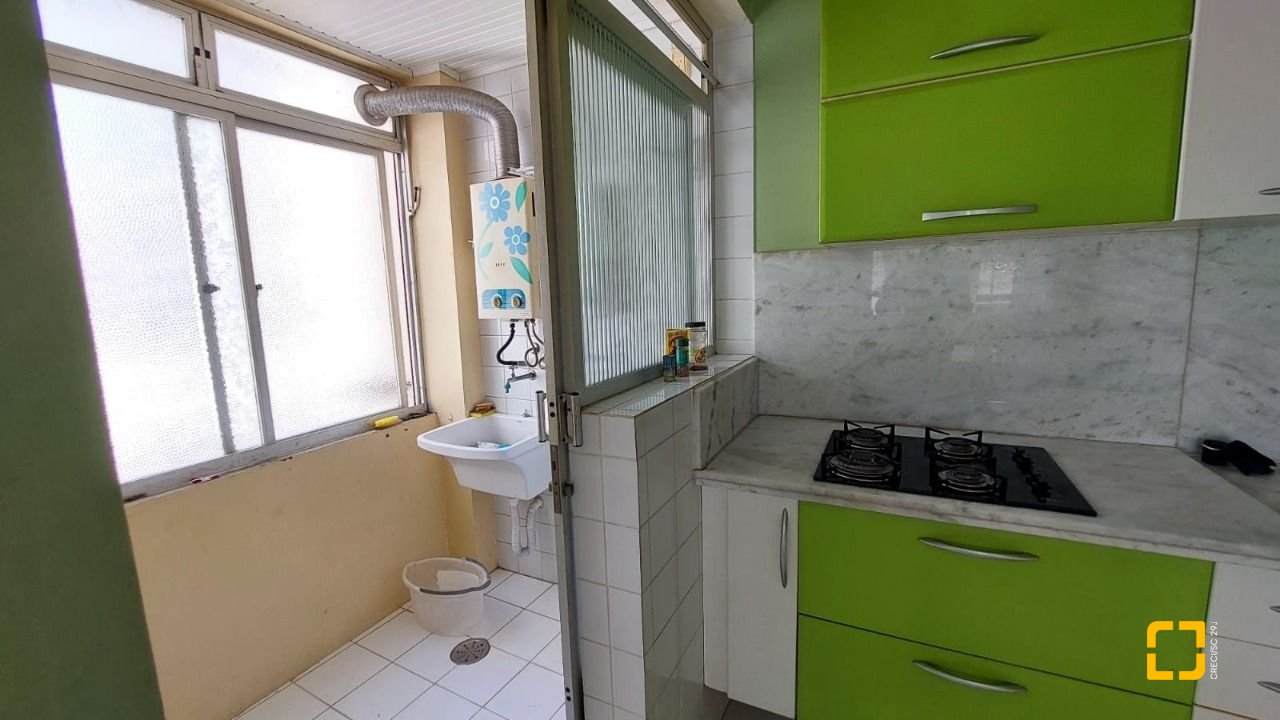 Apartamento com 79m², 2 quartos (sendo 1 suíte), no bairro Trindade em Florianópolis
