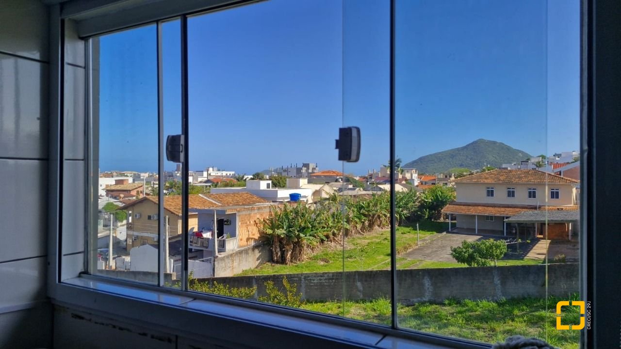 Casa com 235m², 6 quartos (sendo 2 suítes), 1 garagem, no bairro Ingleses em Florianópolis