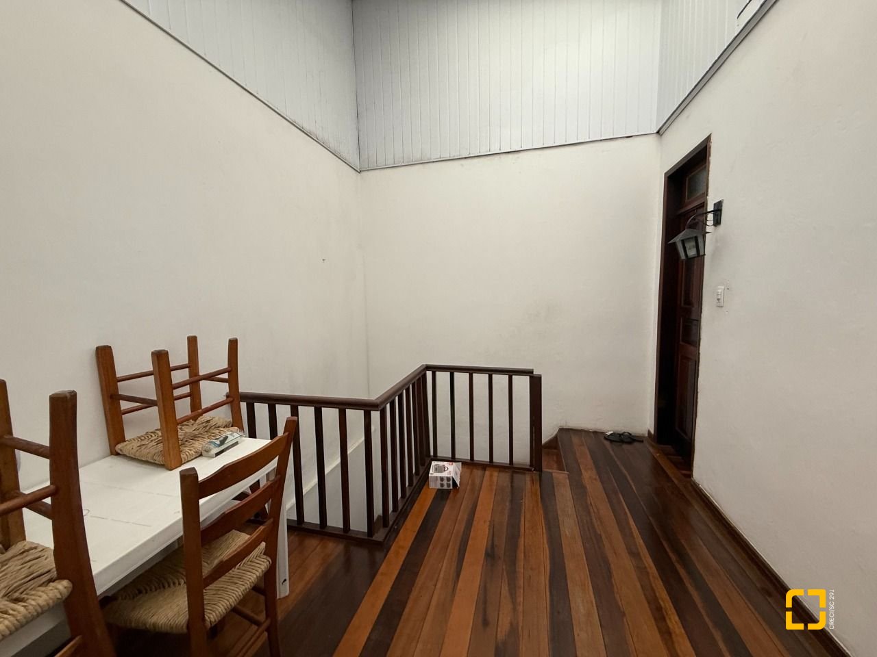 Casa de Condomínio com 119m², 4 quartos (sendo 1 suíte), 2 garagens, no bairro Centro em Florianópolis