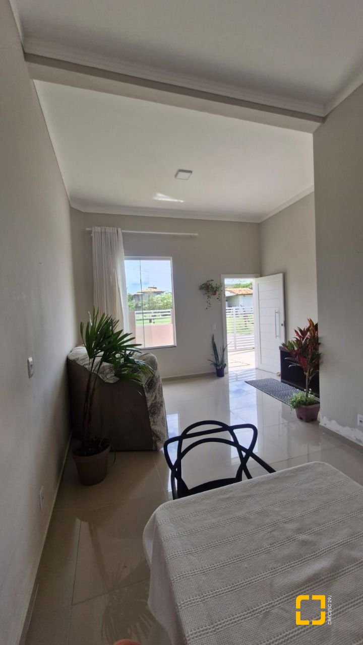 Casa com 80m², 3 quartos (sendo 1 suíte), 1 garagem, no bairro Rio Vermelho em Florianópolis