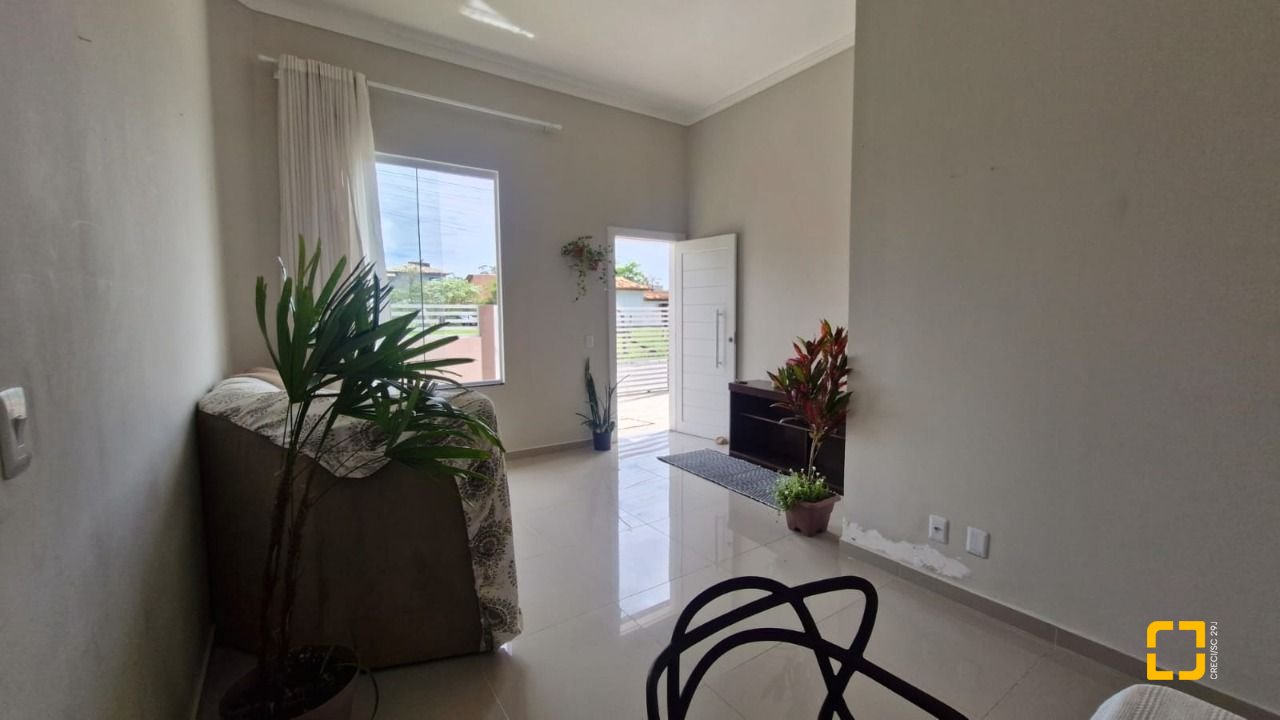Casa com 80m², 3 quartos (sendo 1 suíte), 1 garagem, no bairro Rio Vermelho em Florianópolis
