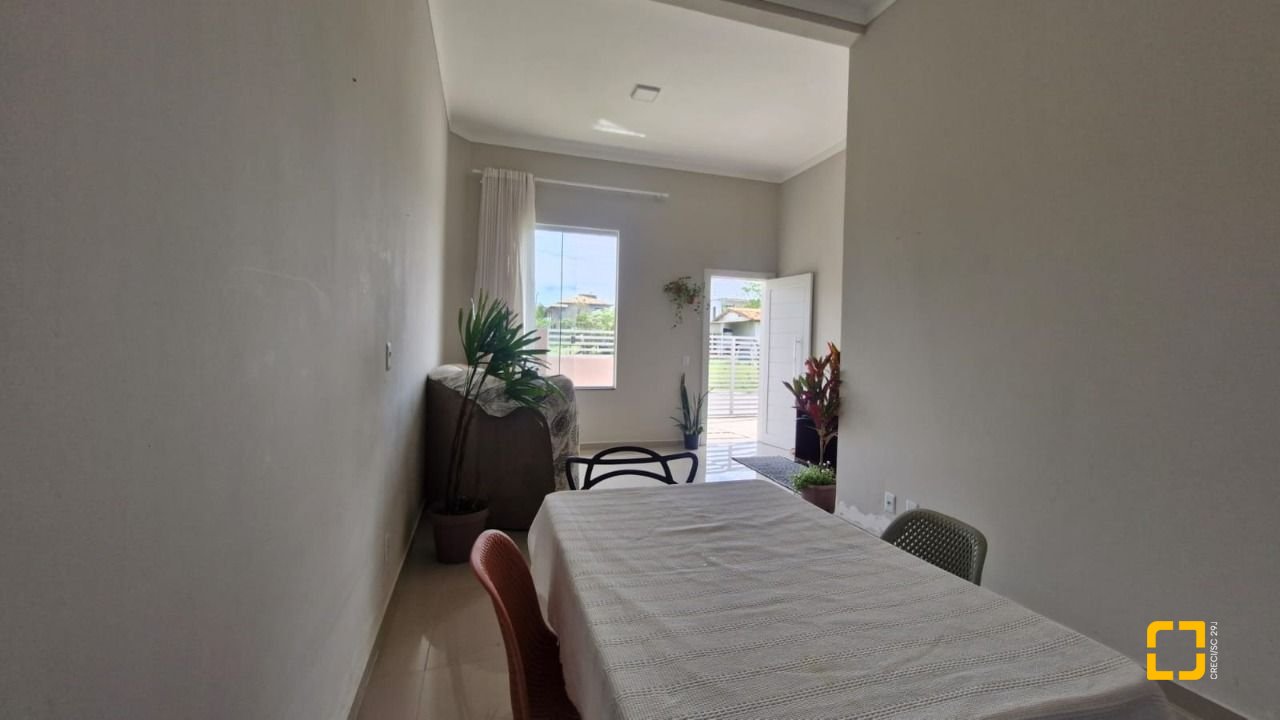 Casa com 80m², 3 quartos (sendo 1 suíte), 1 garagem, no bairro Rio Vermelho em Florianópolis