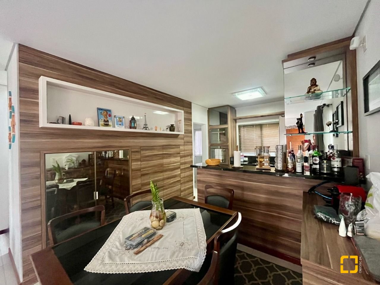 Casa com 121m², 4 quartos (sendo 1 suíte), 2 garagens, no bairro Campeche em Florianópolis