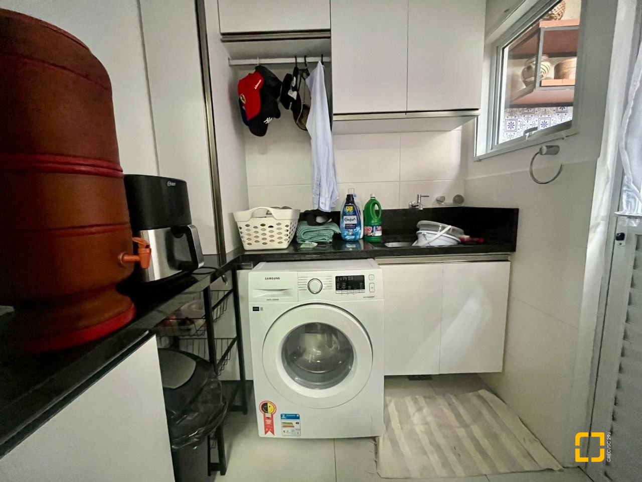 Casa com 121m², 4 quartos (sendo 1 suíte), 2 garagens, no bairro Campeche em Florianópolis