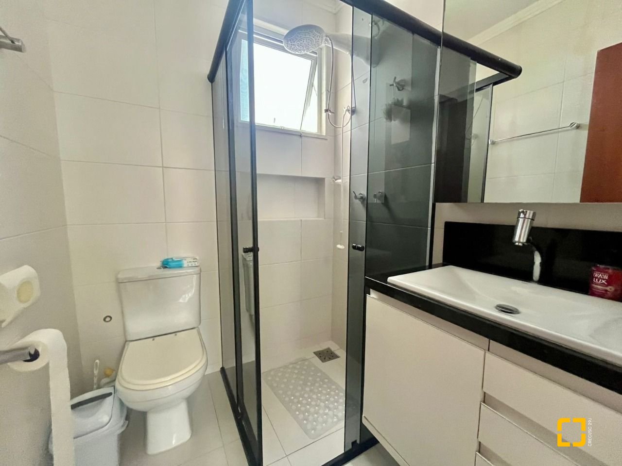 Casa com 121m², 4 quartos (sendo 1 suíte), 2 garagens, no bairro Campeche em Florianópolis