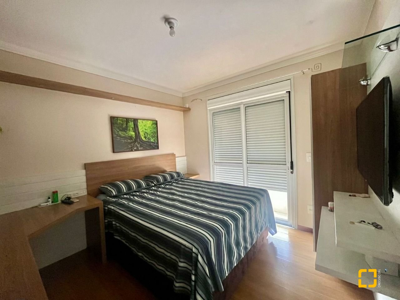 Casa com 121m², 4 quartos (sendo 1 suíte), 2 garagens, no bairro Campeche em Florianópolis