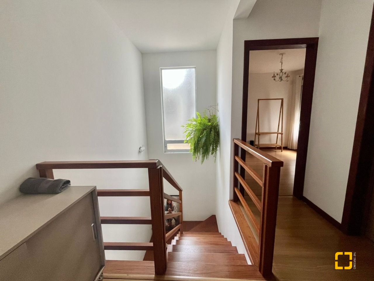 Casa com 121m², 4 quartos (sendo 1 suíte), 2 garagens, no bairro Campeche em Florianópolis