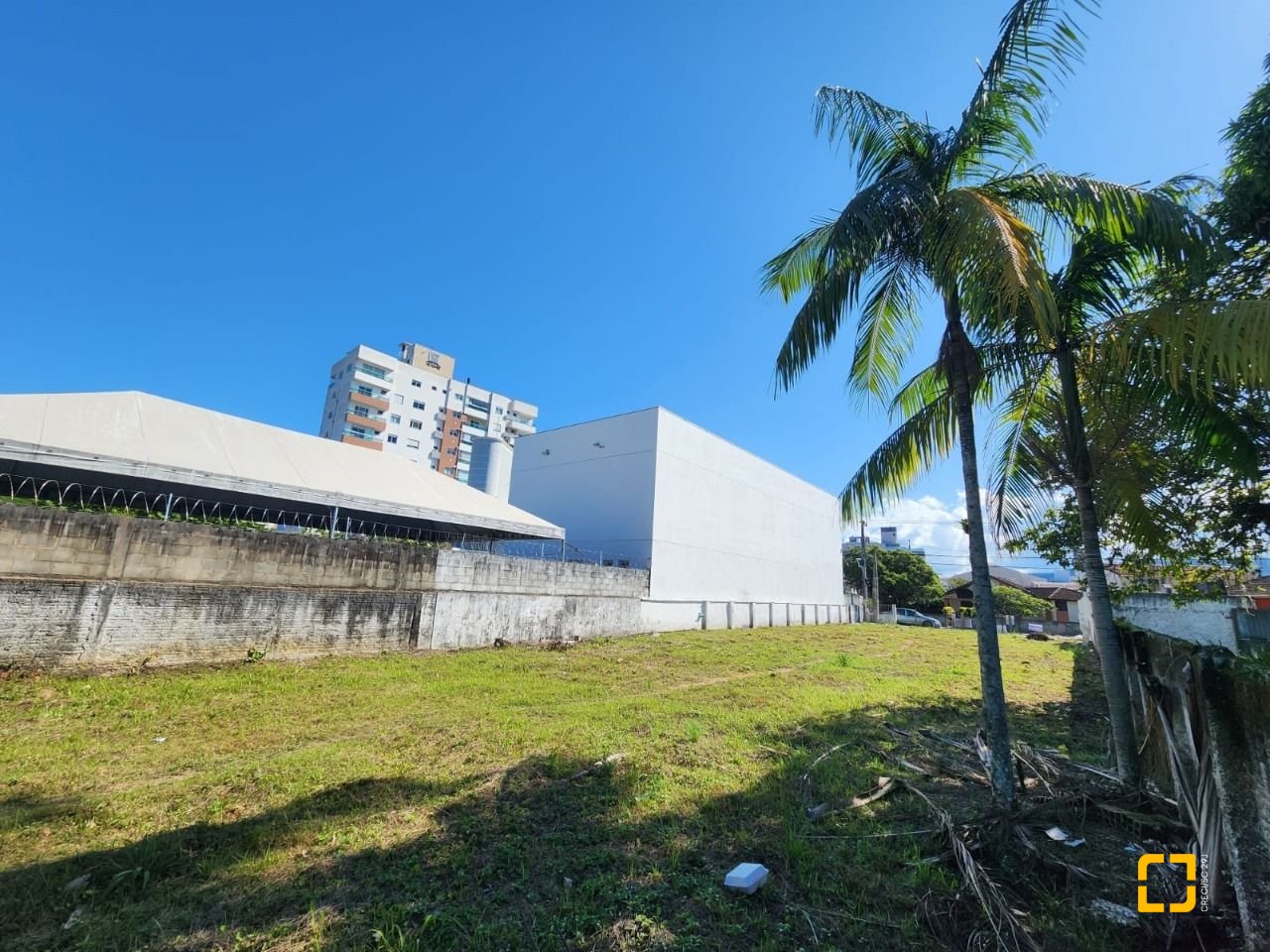 Terreno com 988m², no bairro Jardim Eldorado em Palhoça