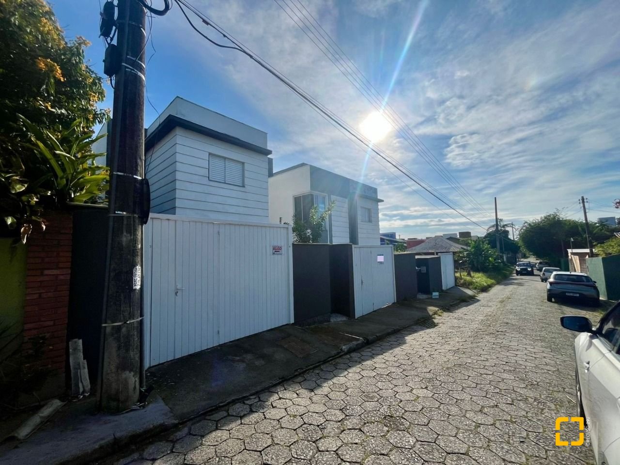 Casa com 96m², 2 quartos, 2 garagens, no bairro Rio Tavares em Florianópolis
