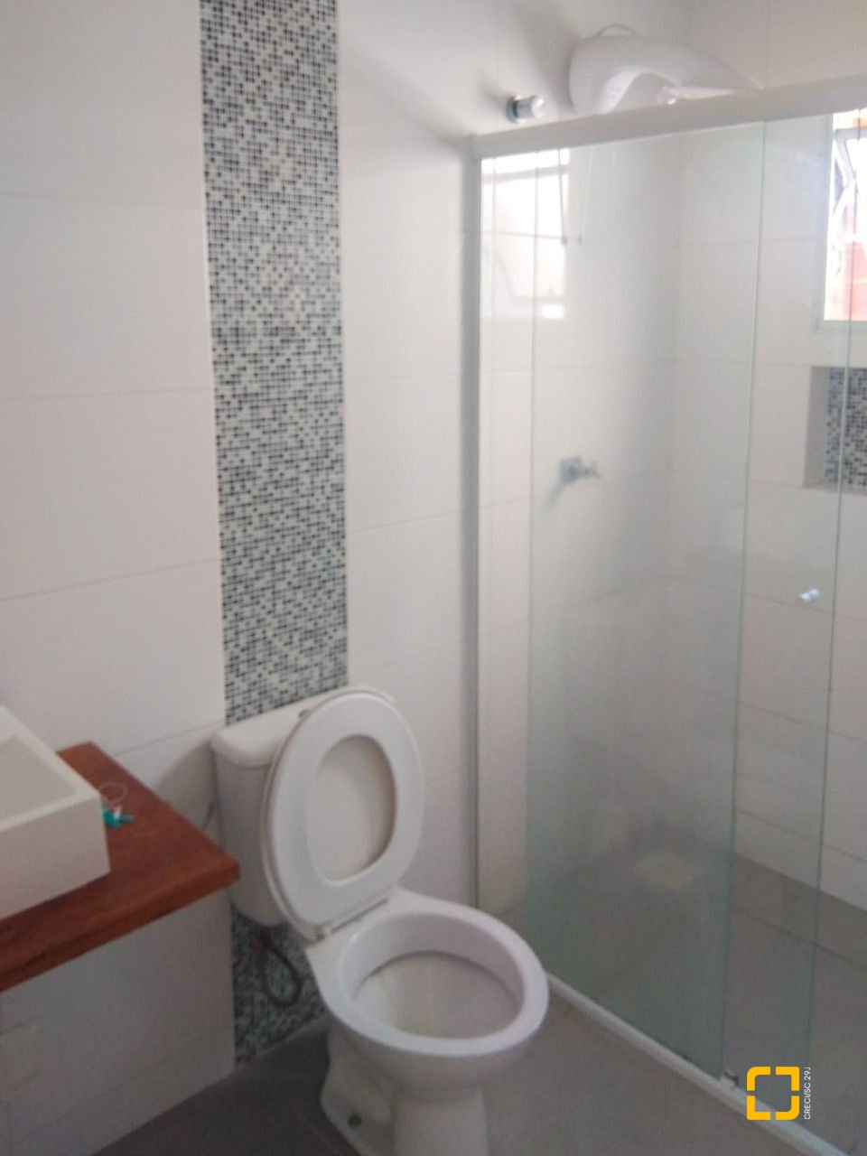 Casa com 96m², 2 quartos, 2 garagens, no bairro Rio Tavares em Florianópolis