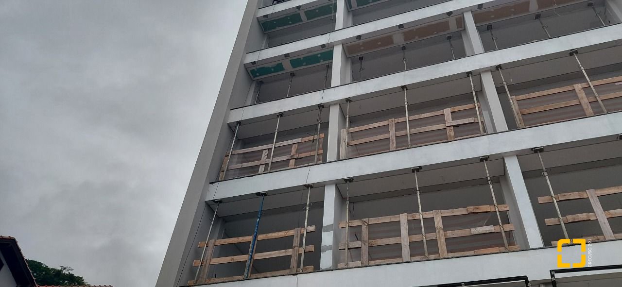 Studio com 30m², 1 quarto, 1 garagem, no bairro Centro em Florianópolis