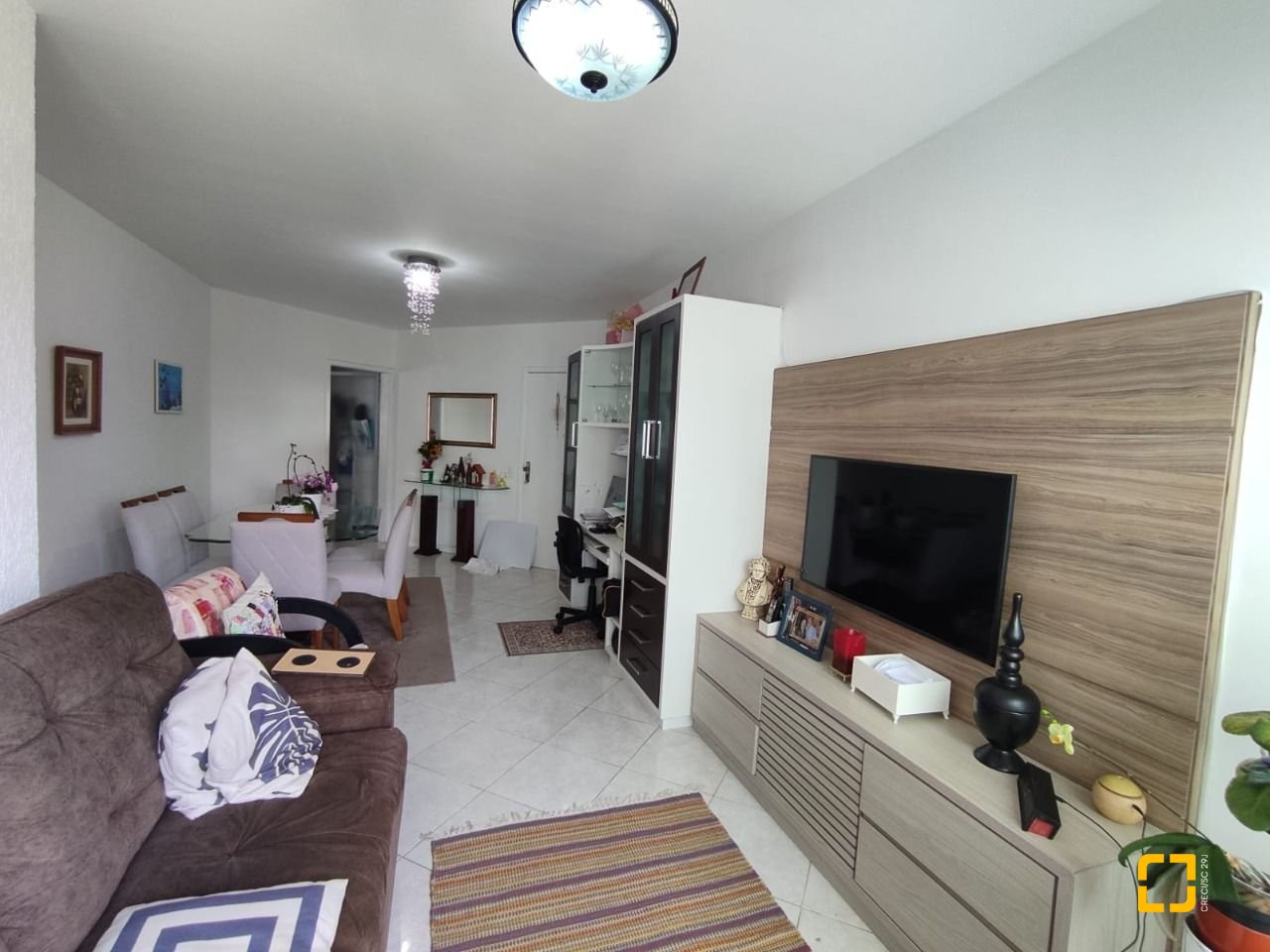 Apartamento com 104m², 4 quartos (sendo 1 suíte), 1 garagem, no bairro Coqueiros em Florianópolis