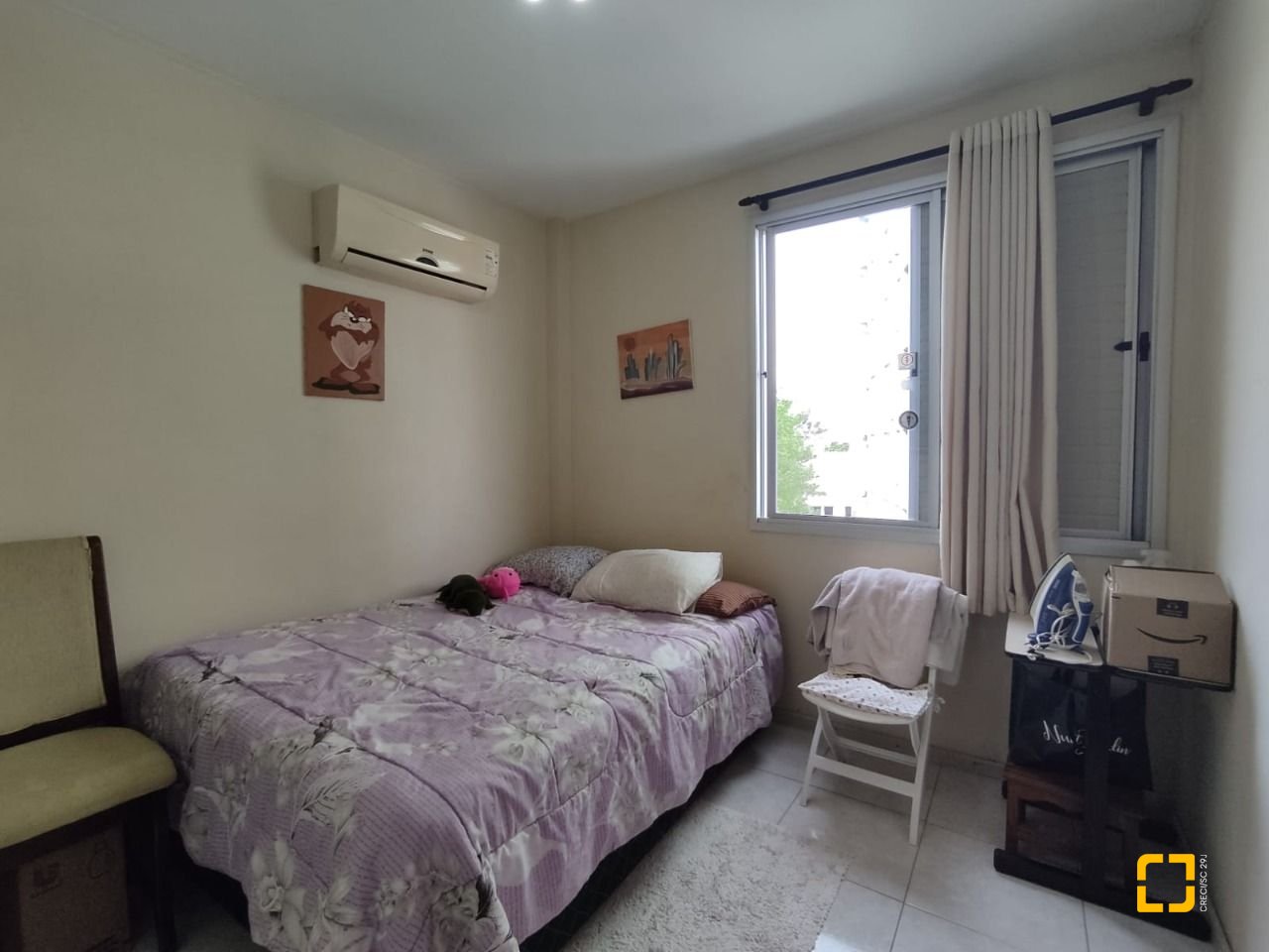 Apartamento com 104m², 4 quartos (sendo 1 suíte), 1 garagem, no bairro Coqueiros em Florianópolis