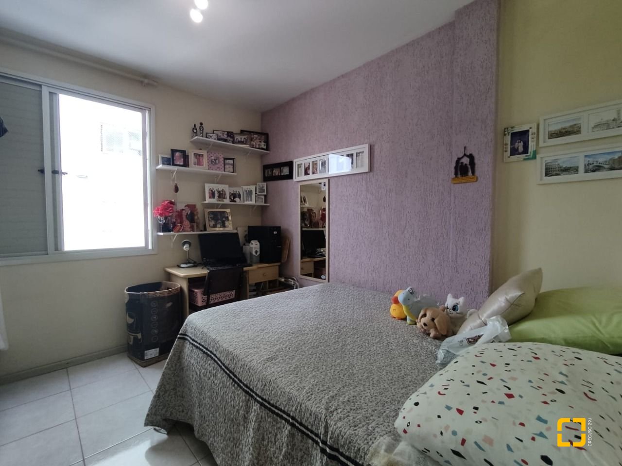 Apartamento com 104m², 4 quartos (sendo 1 suíte), 1 garagem, no bairro Coqueiros em Florianópolis