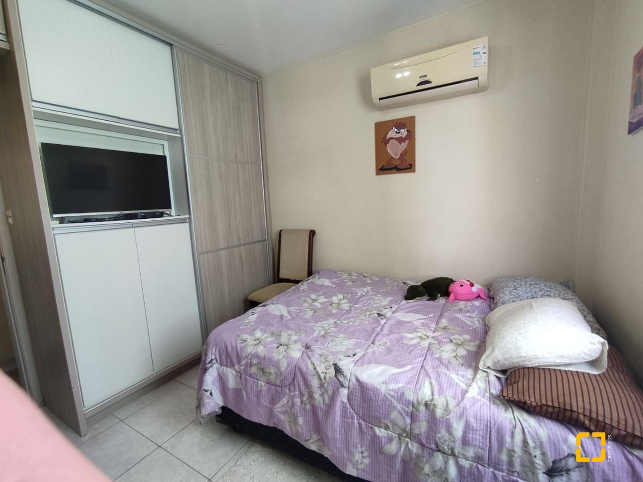 Apartamento com 104m², 4 quartos (sendo 1 suíte), 1 garagem, no bairro Coqueiros em Florianópolis