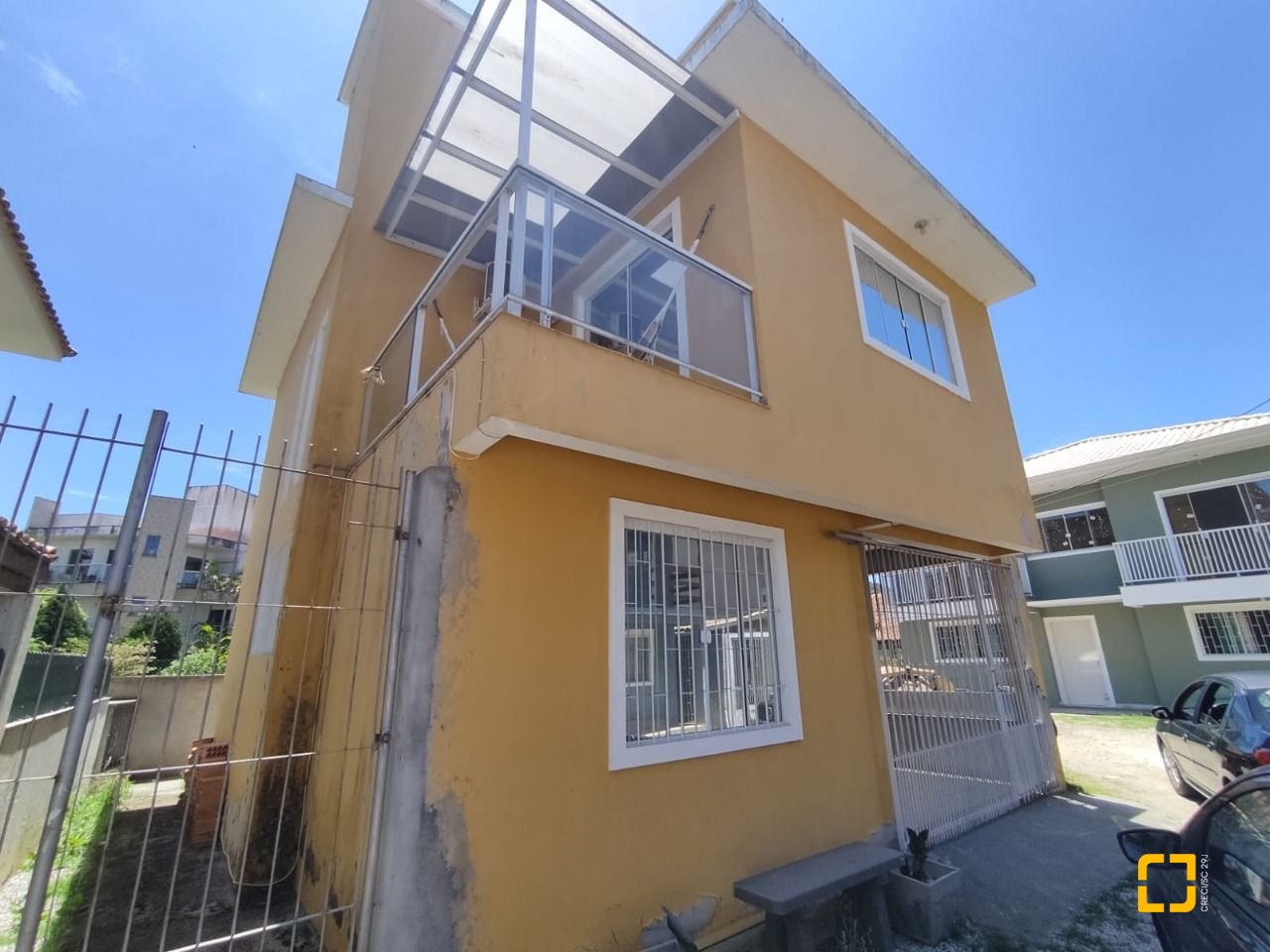 Casa com 104m², 2 quartos, 1 garagem, no bairro Cachoeira do Bom Jesus em Florianópolis