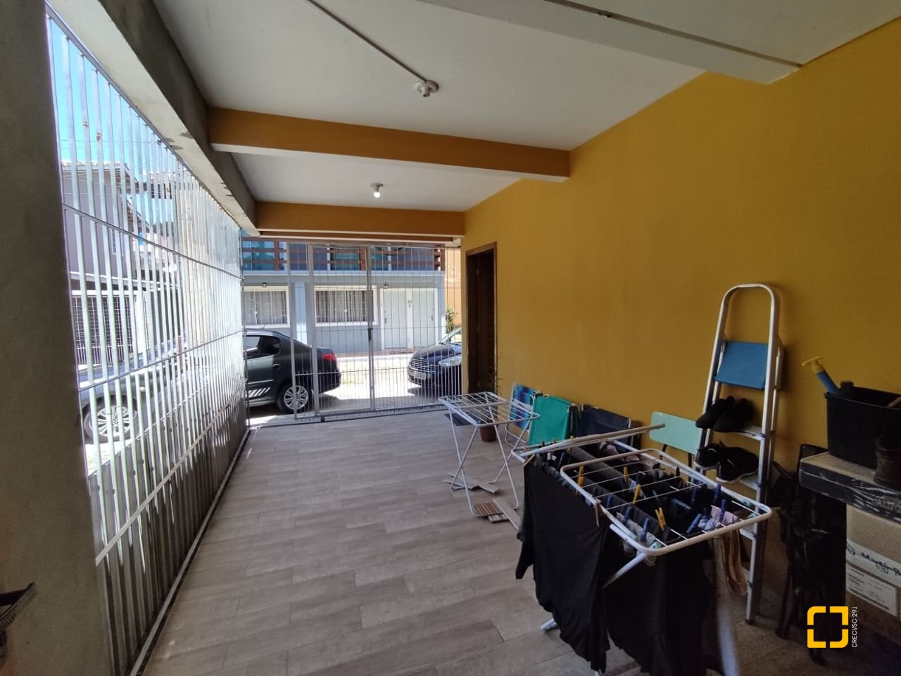 Casa com 104m², 2 quartos, 1 garagem, no bairro Cachoeira do Bom Jesus em Florianópolis