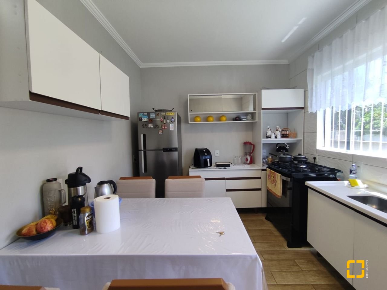 Casa com 104m², 2 quartos, 1 garagem, no bairro Cachoeira do Bom Jesus em Florianópolis