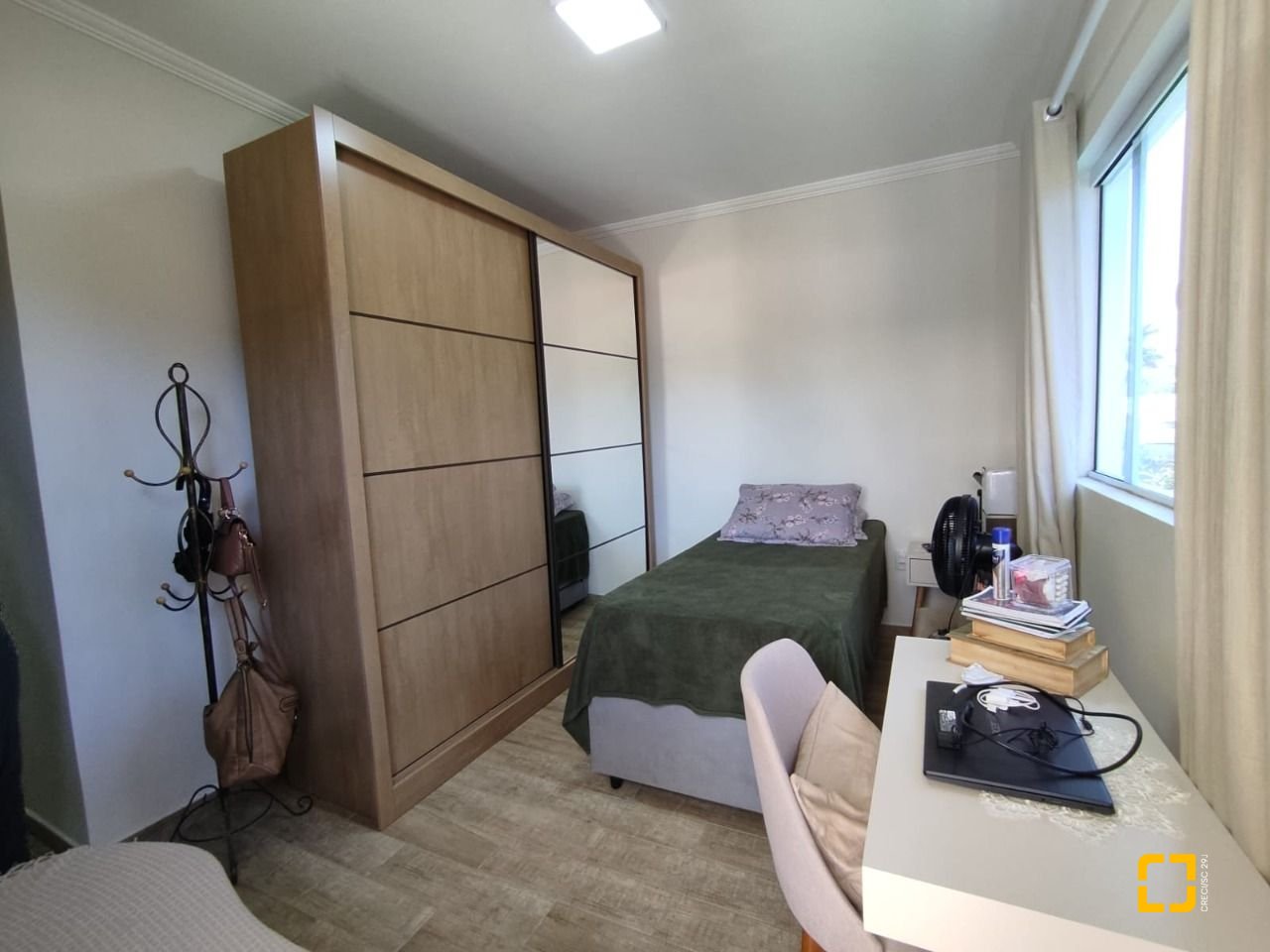 Casa com 104m², 2 quartos, 1 garagem, no bairro Cachoeira do Bom Jesus em Florianópolis