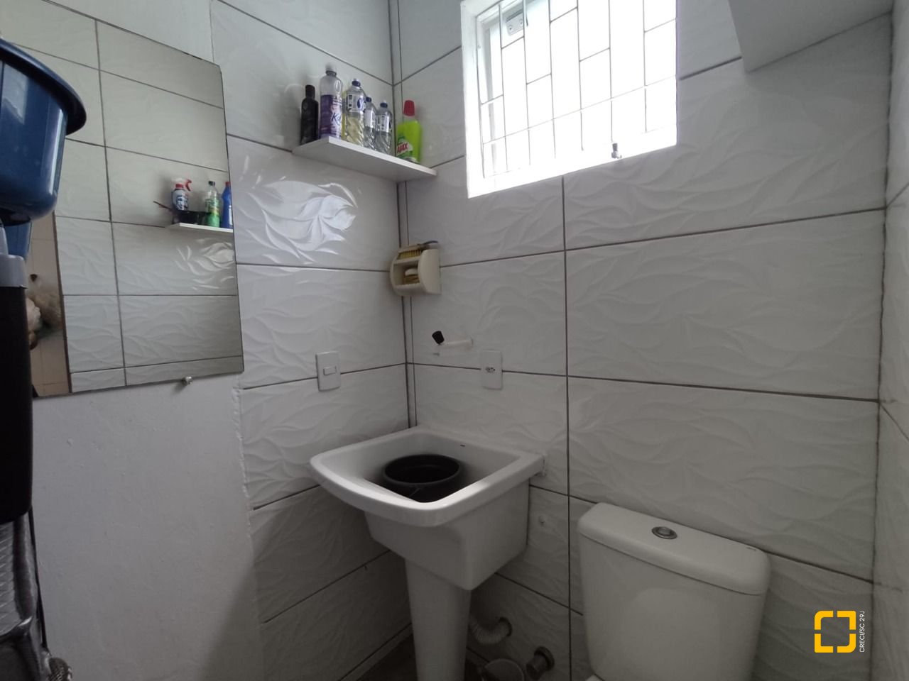 Casa com 104m², 2 quartos, 1 garagem, no bairro Cachoeira do Bom Jesus em Florianópolis