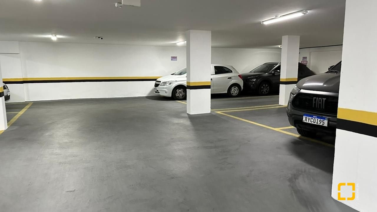 Garagem com 12m², no bairro Centro em Florianópolis