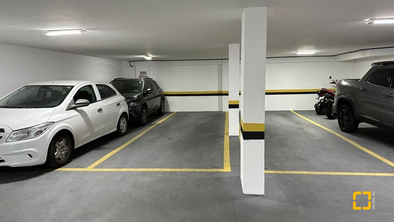 Garagem com 12m², no bairro Centro em Florianópolis