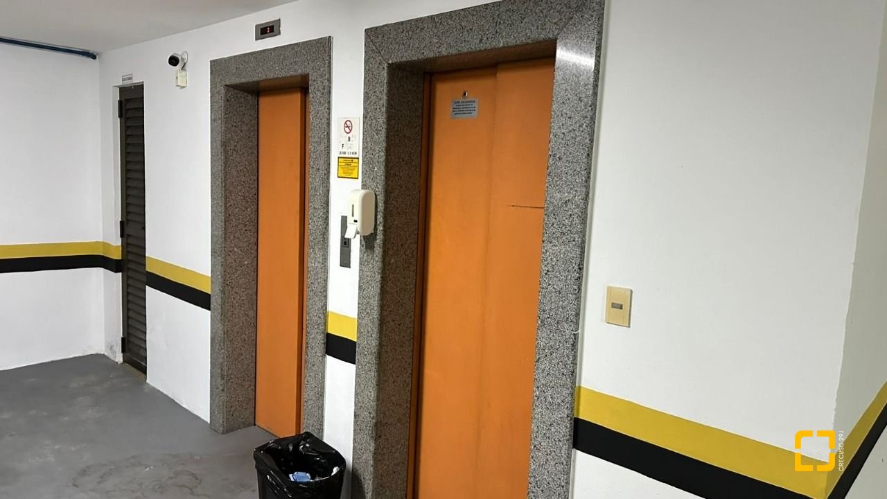Garagem com 12m², no bairro Centro em Florianópolis
