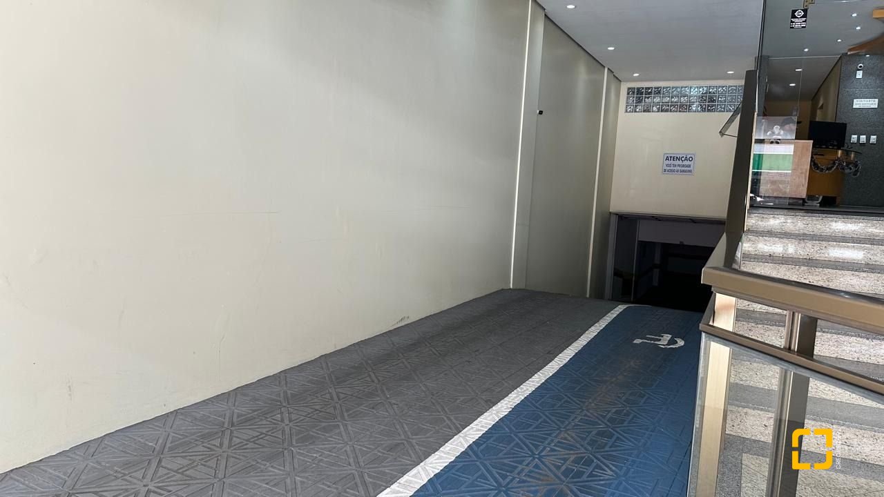 Garagem com 12m², 2 garagens, no bairro Centro em Florianópolis