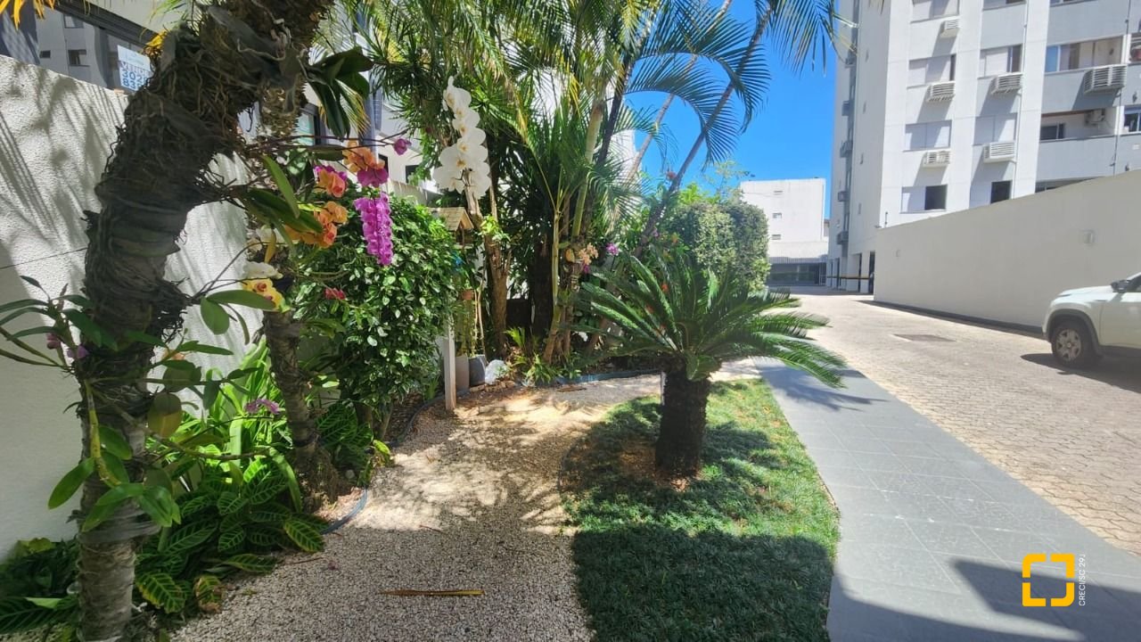 Apartamento com 90m², 4 quartos (sendo 1 suíte), 1 garagem, no bairro Centro em Florianópolis