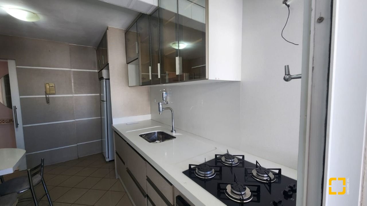 Apartamento com 90m², 4 quartos (sendo 1 suíte), 1 garagem, no bairro Centro em Florianópolis