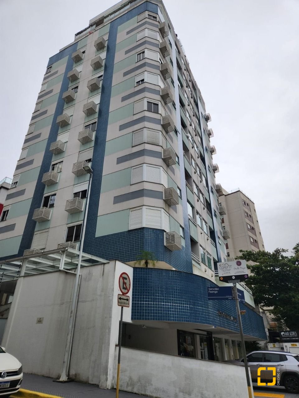 Apartamento com 60m², 3 quartos (sendo 1 suíte), 1 garagem, no bairro Centro em Florianópolis
