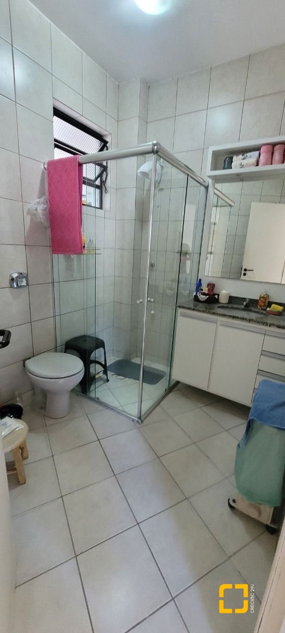 Apartamento com 75m², 3 quartos (sendo 1 suíte), 1 garagem, no bairro Ingleses em Florianópolis