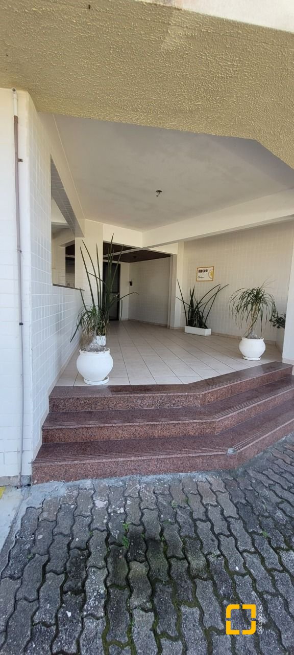 Apartamento com 75m², 3 quartos (sendo 1 suíte), 1 garagem, no bairro Ingleses em Florianópolis