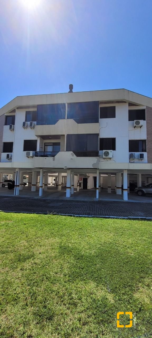 Apartamento com 75m², 3 quartos (sendo 1 suíte), 1 garagem, no bairro Ingleses em Florianópolis