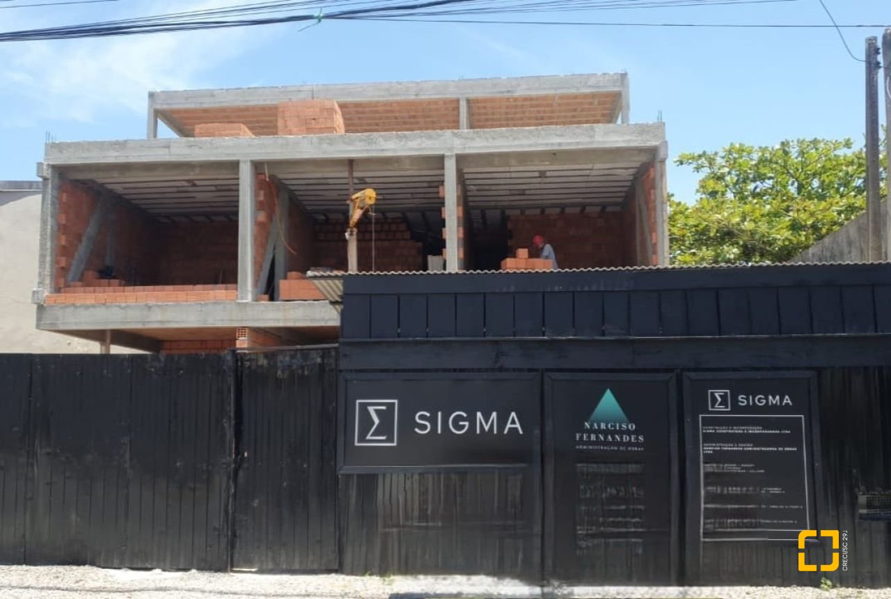 Casa com 184m², 4 quartos (sendo 1 suíte), 1 garagem, no bairro Campeche em Florianópolis