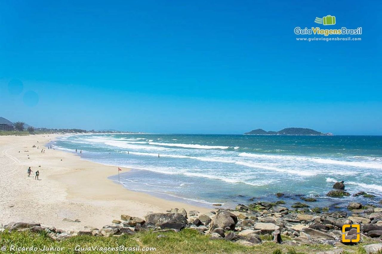 Casa com 184m², 4 quartos (sendo 1 suíte), 1 garagem, no bairro Campeche em Florianópolis