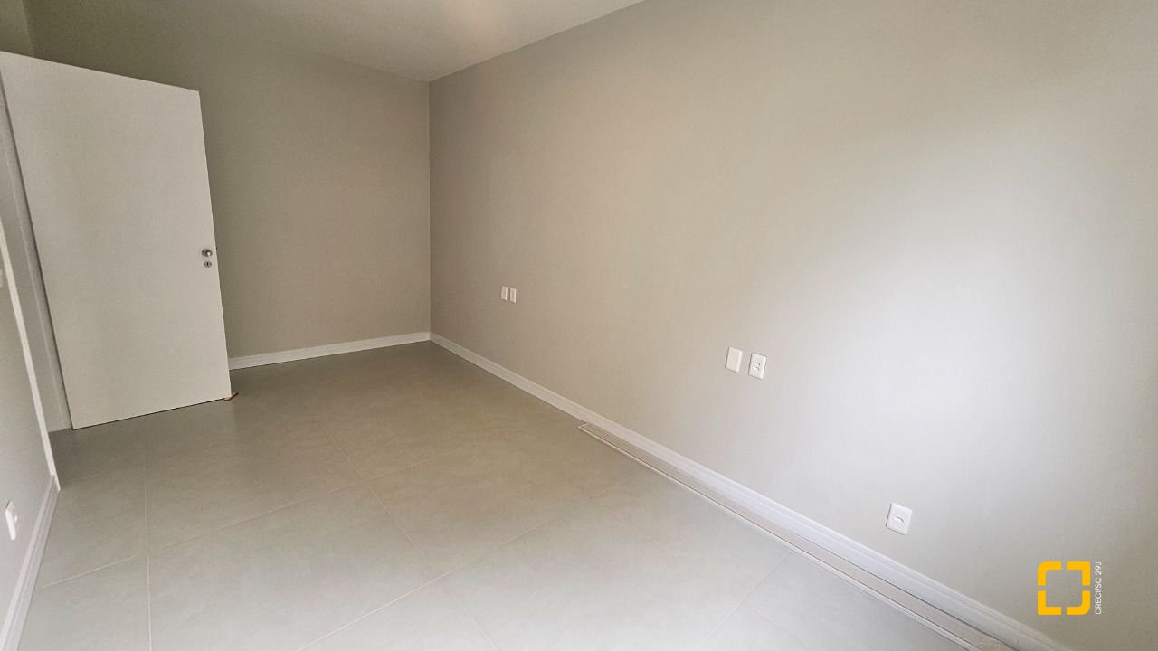 Apartamento com 92m², 3 quartos, 1 garagem, no bairro Centro em Florianópolis