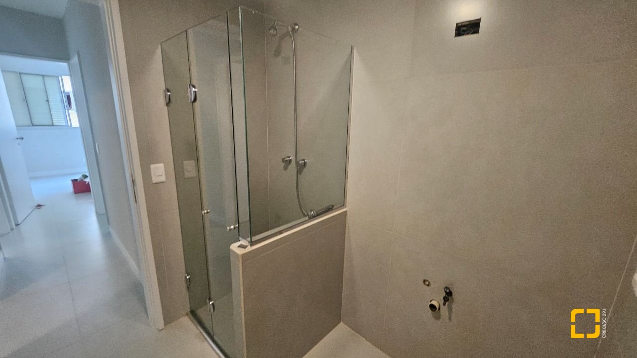 Apartamento com 92m², 3 quartos, 1 garagem, no bairro Centro em Florianópolis
