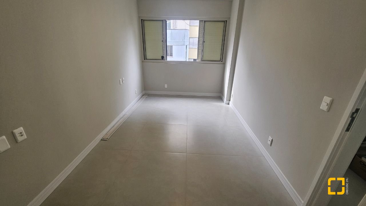 Apartamento com 92m², 3 quartos, 1 garagem, no bairro Centro em Florianópolis