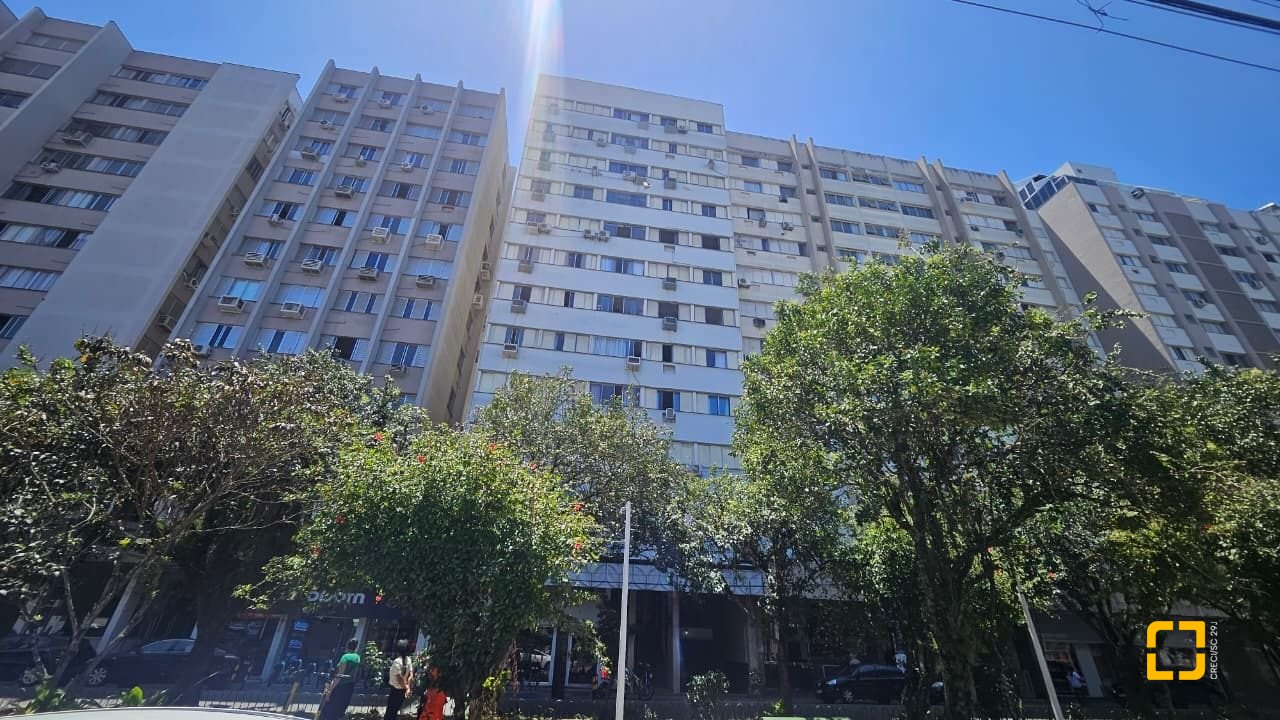 Apartamento com 92m², 3 quartos, 1 garagem, no bairro Centro em Florianópolis