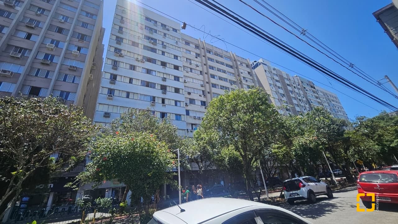 Apartamento com 92m², 3 quartos, 1 garagem, no bairro Centro em Florianópolis