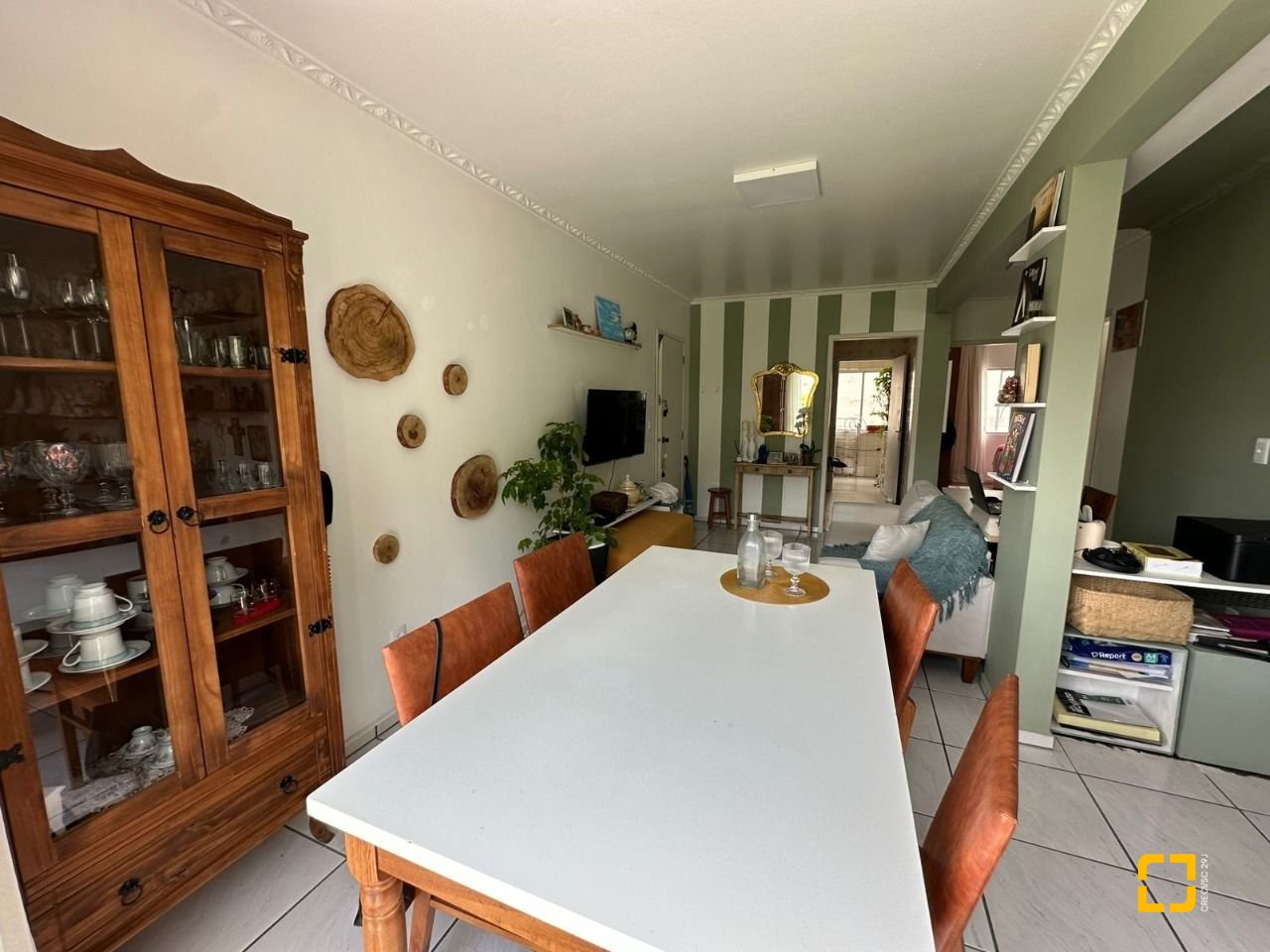 Apartamento com 80m², 3 quartos, 1 garagem, no bairro Ponta de Baixo em São José
