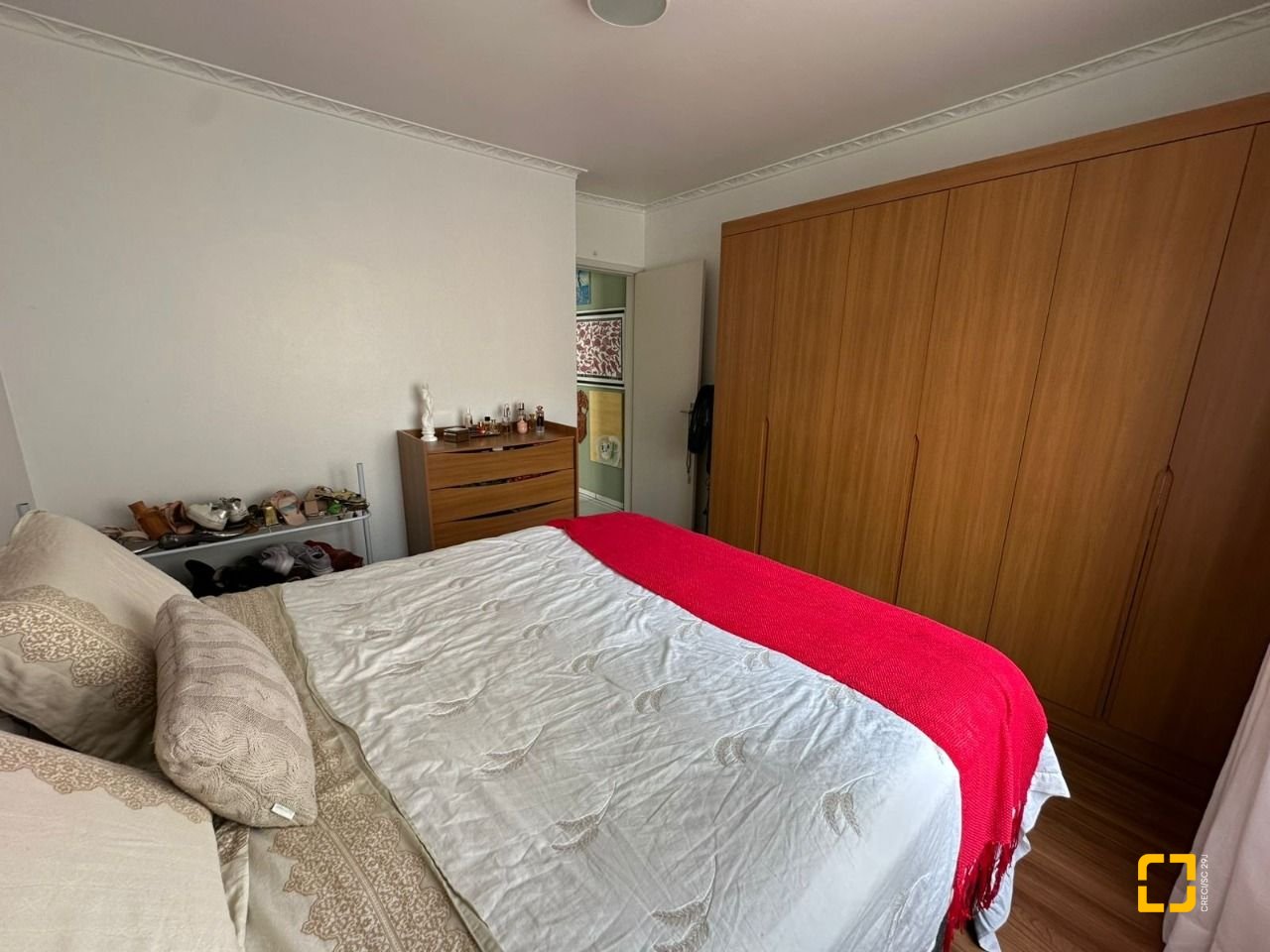Apartamento com 80m², 3 quartos, 1 garagem, no bairro Ponta de Baixo em São José