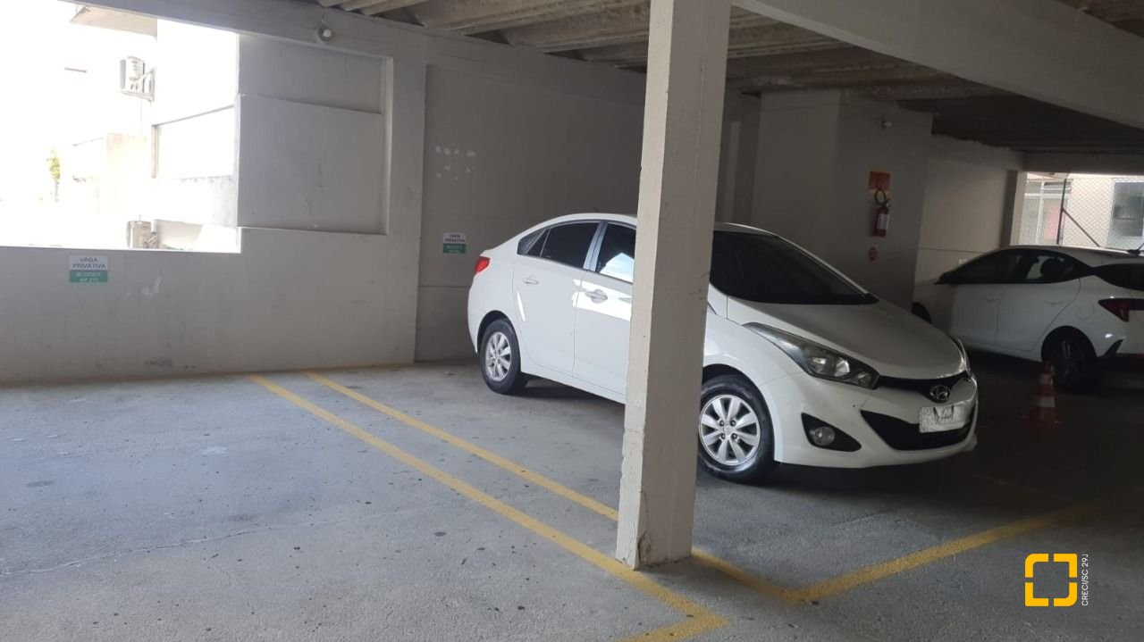 Apartamento com 80m², 3 quartos, 1 garagem, no bairro Ponta de Baixo em São José