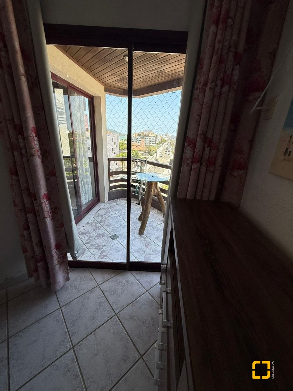 Apartamento com 63m², 1 quarto, 1 garagem, no bairro Ingleses em Florianópolis