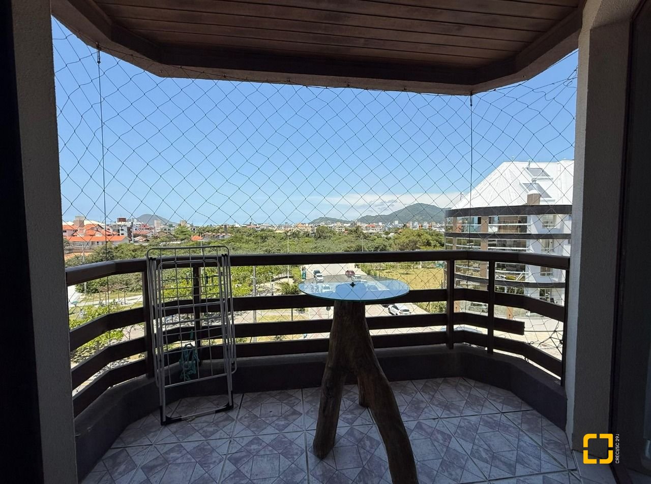 Apartamento com 63m², 1 quarto, 1 garagem, no bairro Ingleses em Florianópolis