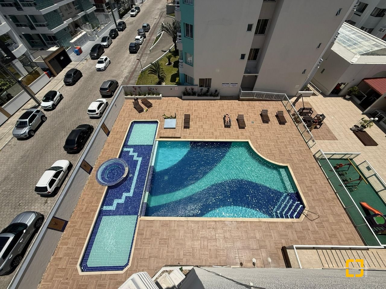 Apartamento com 63m², 1 quarto, 1 garagem, no bairro Ingleses em Florianópolis