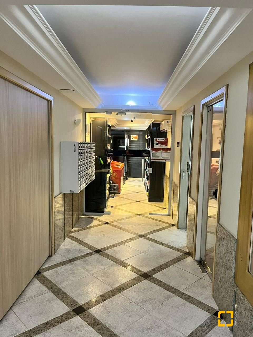 Apartamento com 63m², 1 quarto, 1 garagem, no bairro Ingleses em Florianópolis