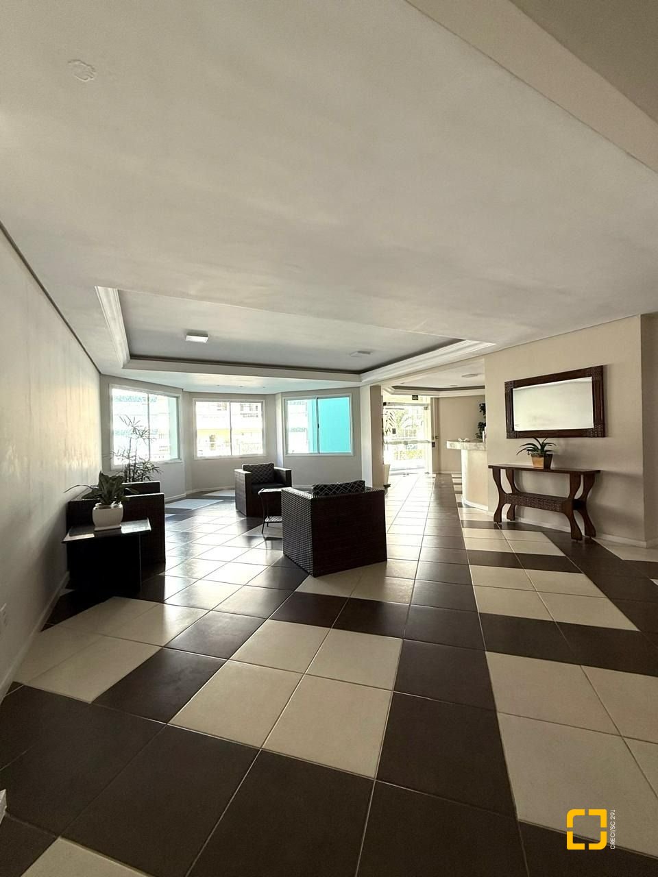 Apartamento com 63m², 1 quarto, 1 garagem, no bairro Ingleses em Florianópolis